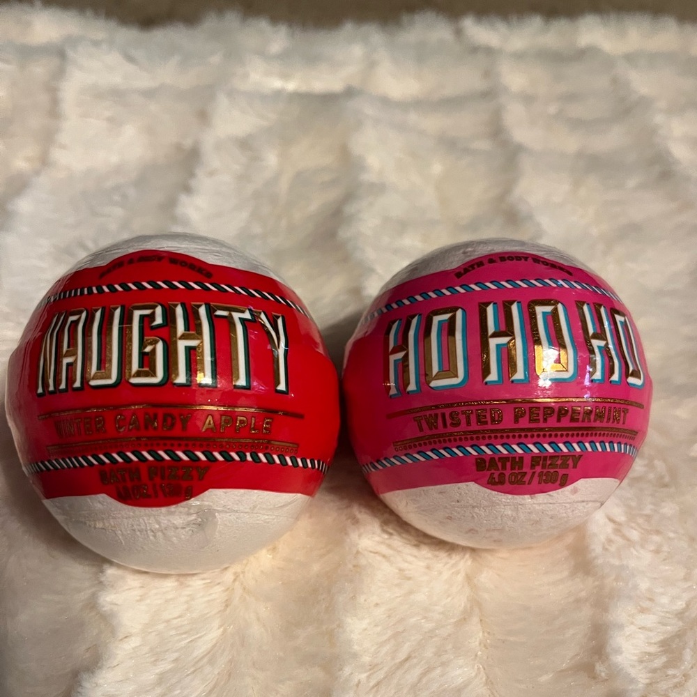 SET OF BATH FIZZIES-WINTER CANDY APPLE AND TWISTED PEPPERMINT